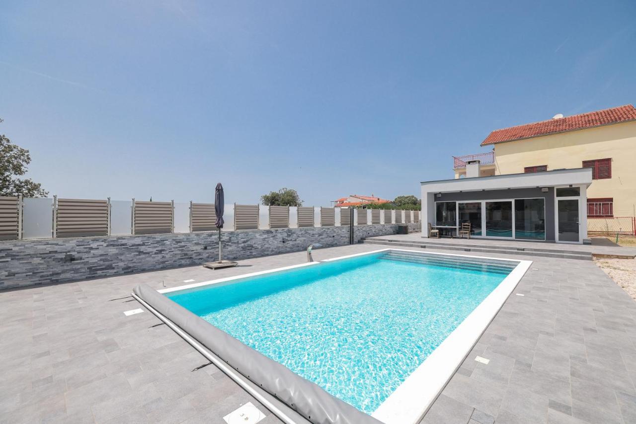 Apartments Nicola With Private Pool Bibinje Bagian luar foto